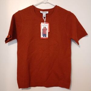 Size XS Nine West Rust Short Sleeve Knit Top .. A01